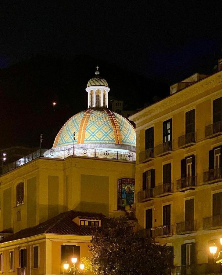 Apartament Salifornia Casa Vacanze Salerno Zewnętrze zdjęcie