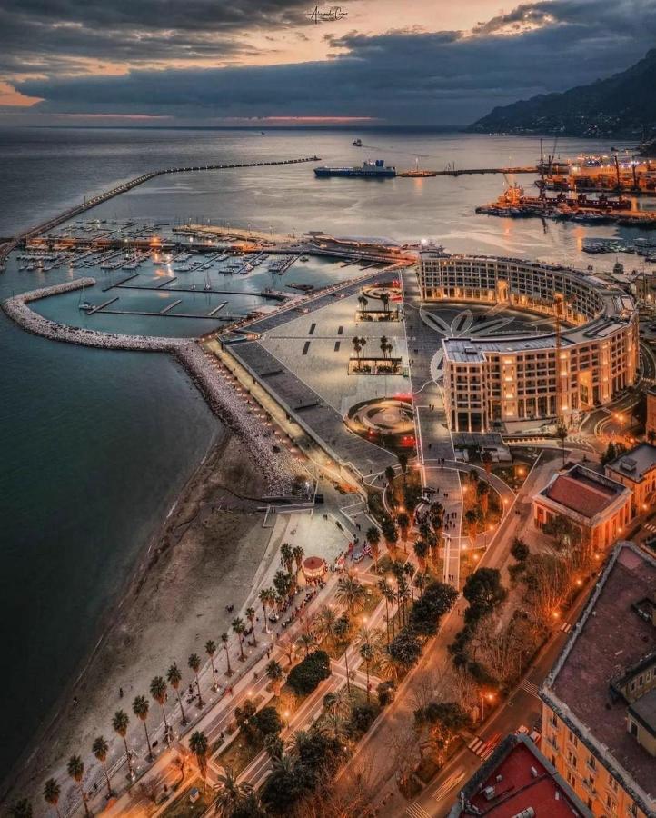 Apartament Salifornia Casa Vacanze Salerno Zewnętrze zdjęcie