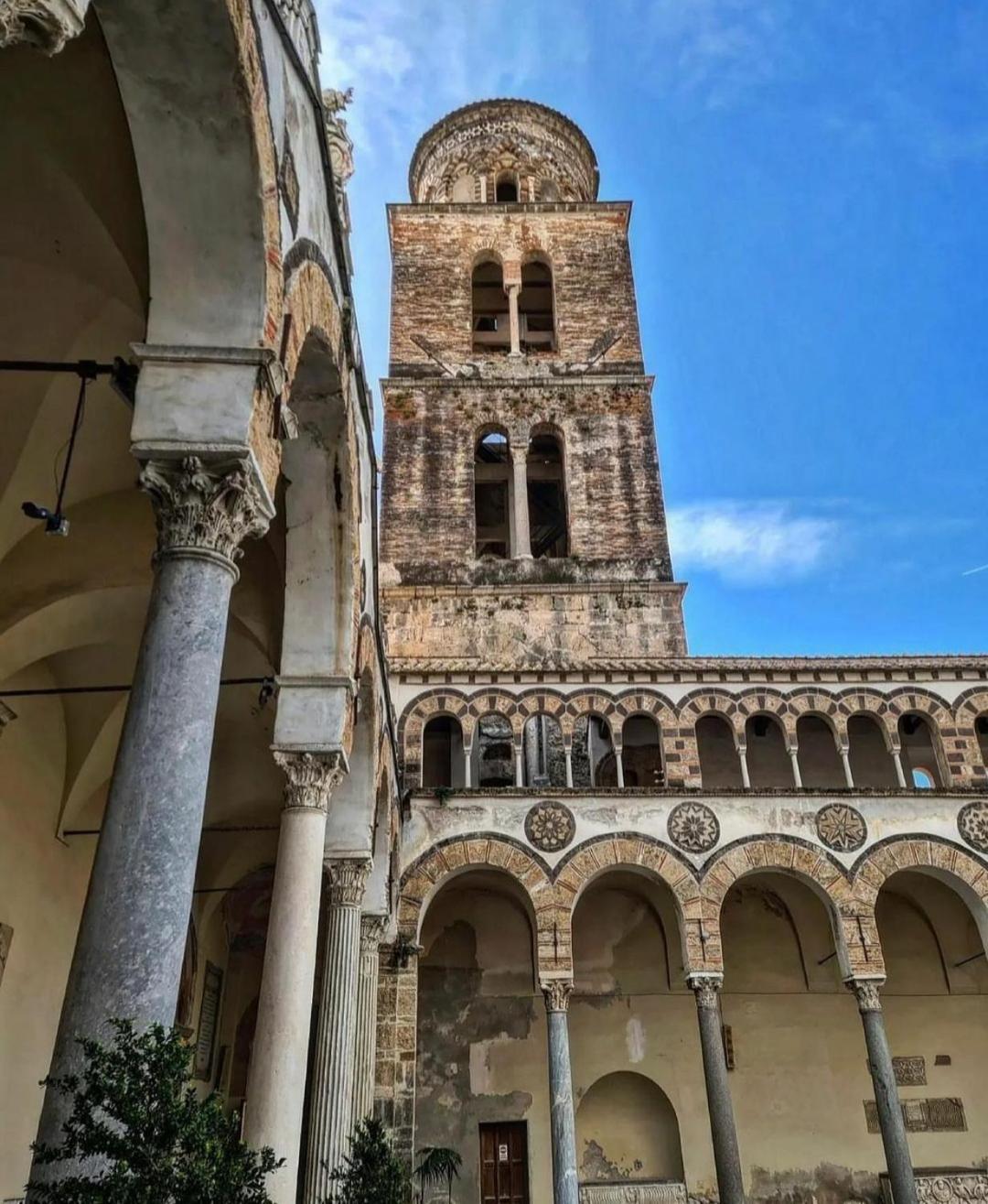 Apartament Salifornia Casa Vacanze Salerno Zewnętrze zdjęcie