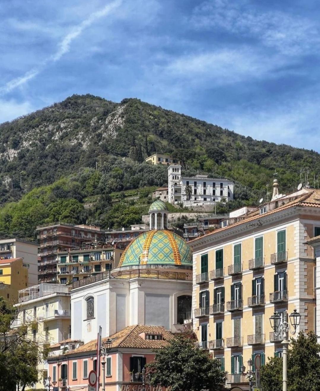 Apartament Salifornia Casa Vacanze Salerno Zewnętrze zdjęcie