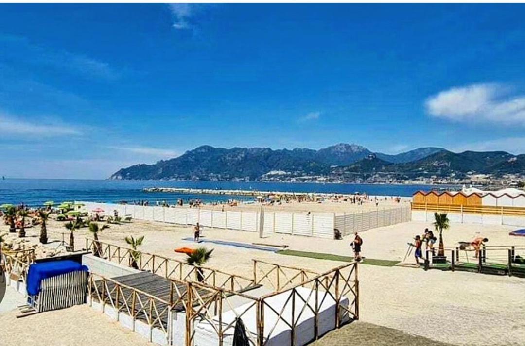 Apartament Salifornia Casa Vacanze Salerno Zewnętrze zdjęcie