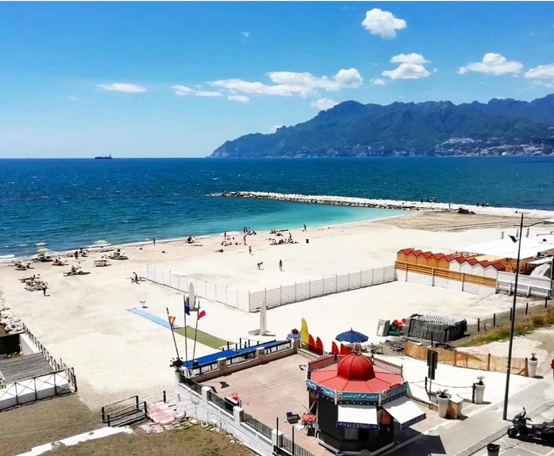Apartament Salifornia Casa Vacanze Salerno Zewnętrze zdjęcie